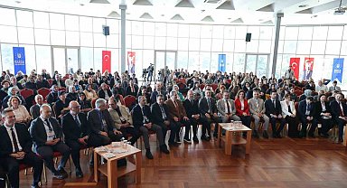 Anadolu'nun seramik kültürü Bursa'da konuşuldu