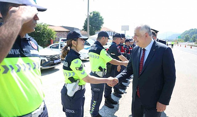 Anadolu'ya Düzce'de 485 bin araç geçti
