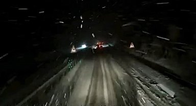 Ani kar yağışı nedeniyle bazı yollar ulaşıma kapatıldı