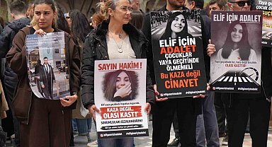 Anne ve babalar, hayatını kaybeden çocukları için Ulus Meydanı'nda bir araya geldi