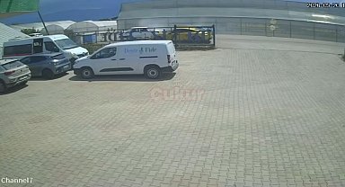 Antalya'da iki Tofaş kafa kafaya çarpıştı: 4 yaralı