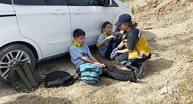 Antalya'da okul servisi şarampole devrildi: 6 öğrenci yaralı