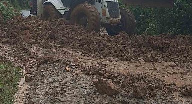 Artvin'de sağanak taşkınlara neden oldu