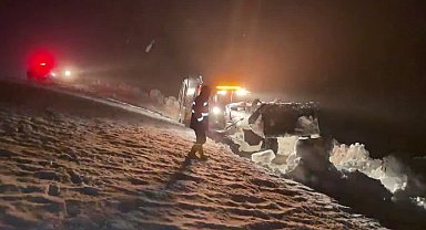 Artvin'de yaylada mahsur kalan 6 kampçıyı ekipler kurtardı