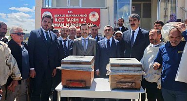 Aşkale'de arıcılığa büyük destek: 50 üreticiye hibeli kovan dağıtıldı