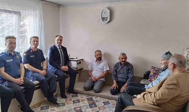 Aslanapa'da şehit aileleri ve gazilere bayram ziyareti