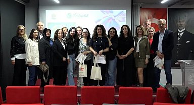 Atakum'da 'Değişen Dünyada Aile Olmak' konulu seminer