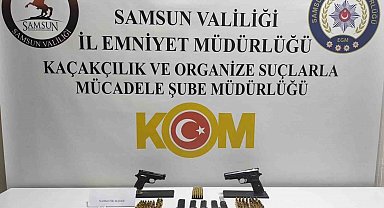 Atakum'da operasyonda silah ve uyuşturucu ele geçirildi