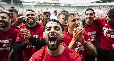 Avrupa futbolunda bu sezon on yıllarca süren şampiyonluk hasretleri bitti