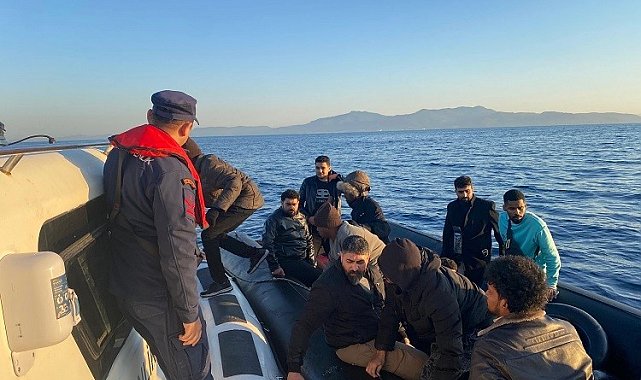Aydın'da 18 düzensiz göçmen kurtarıldı