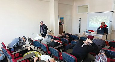 Aydın'da kursiyerler ve otel personeline afet eğitimi