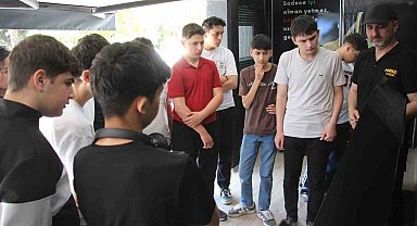 Aydın'da Narkotik Eğitim Tırı'na gençlerden yoğun ilgi
