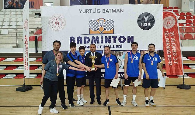 Aydın'ın badmintoncuları namağlup şampiyon oldu