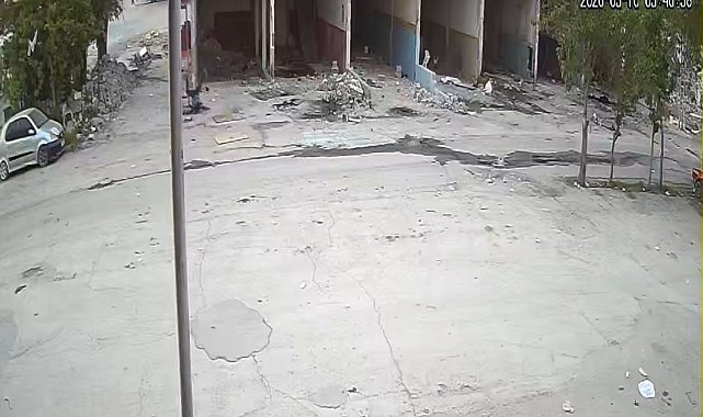 Aydınlatma direğinden düşen şahıs hayatını kaybetti