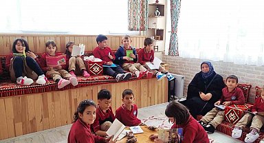 Aydıntepe'de öğrencilerin aileleriyle hazırladığı hikâyeler kitaplaştırıldı