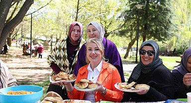 Baharın coşkusu ve Anneler Günü Ornaz Vadisi'nde bir araya geldi
