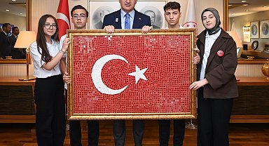 Bakan Ersoy, 19 Mayıs'ta genç sanatçıları bakanlıkta ağırladı