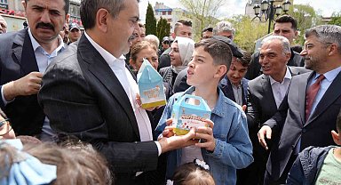Bakan Tekin: " Bu olayın arkasında başka bir şaibe aramaya gerek yok, yeterince şaibe zaten orada var"