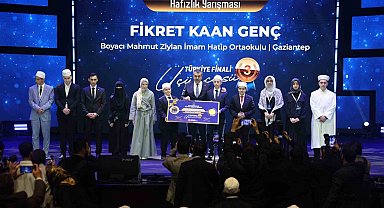 Bakan Tekin: "Gençlerimizin ruh dünyası, algoritmaların merhametine bırakılmamalı"