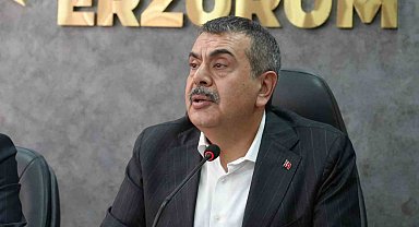 Bakan Tekin'den Özgür Özel'e: "3-5 tane partiliyi, yol arkadaşını ikna edemeyen bir genel başkan, bütün bu süreçten Cumhurbaşkanımızı sorumlu tutmaya çalışıyor"