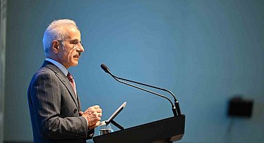 Bakan Uraloğlu: "81 ilimizde kademeli olarak hizmete aldığımız 5G ile ilk günden yaklaşık 21 milyon abone buluştu"