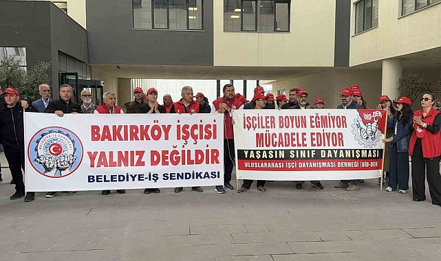 Bakırköy Belediyesi önünde "işten çıkarma" tepkisi