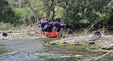 Balıkesir'de 14 yaşındaki çocuk serinlemek için girdiği çayda boğuldu