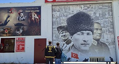 Bandırma'da 60 yıl hapis cezasıyla aranan şahıs kıskıvrak yakalandı
