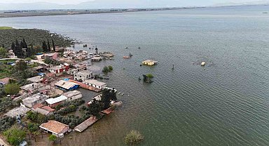 Baraj sınırları içerisindeki köyler aşırı yağışlarla sular içerisinde kaldı