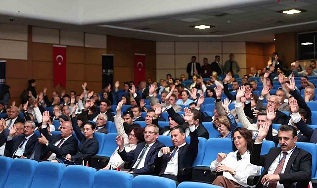 Başkan Aras Kıyı Belediyeler Birliğinde güven tazeledi