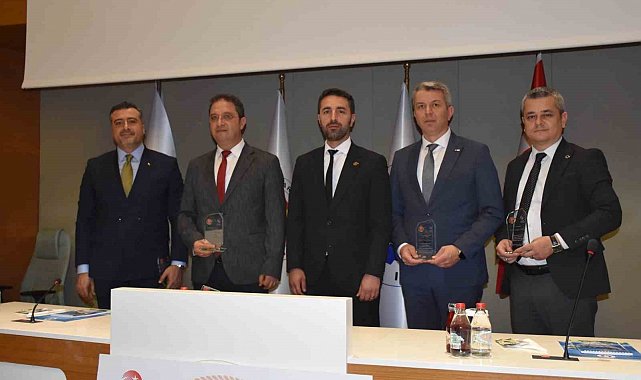 Başkan Aydın'dan yerel medya için kritik uyarı: