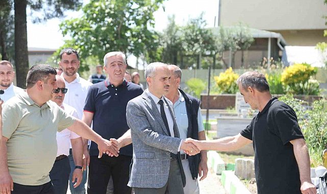 Başkan Çiftçi'den arife günü kabristan ziyareti