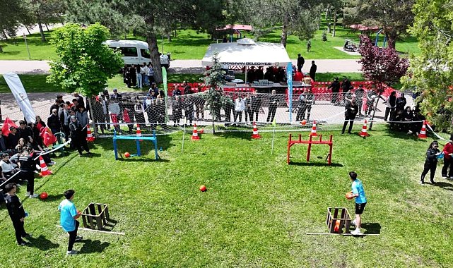 Başkan Çolakbayrakdar: "Sporla, bilimle ve sanatla güçlü bir gençlik hedefliyoruz"