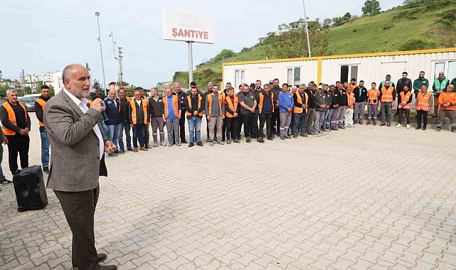 Başkan Sandıkçı, personelle bayramlaştı