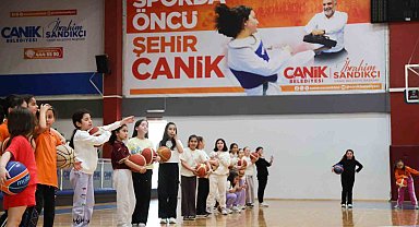 Başkan Sandıkçı: "Canik'te geleceğin şampiyonlarını keşfediyoruz"