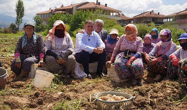 Başkan Tugay'dan yol ve asfalt sözü