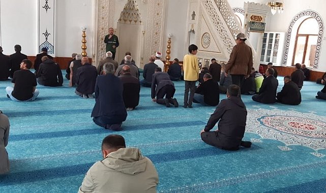 Bayburt'ta cami cemaati bağımlılıkla mücadele konusunda bilgilendirildi