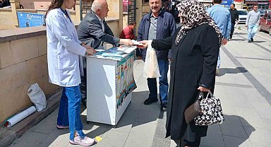 Bayburt'ta kronik hastalıklara karşı farkındalık standı açıldı