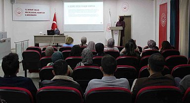 Bayburt'ta meslek elemanlarına 'Özel Çocuklarla Çalışma' eğitimi verildi