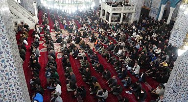 Bayram namazında ilk saf Iğdır'da tutuldu