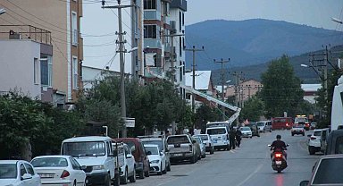 Bayramiç'te inşatta elektrik akımına kapılan işçi ağır yaralandı