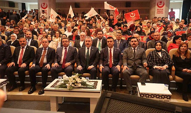 BBP Genel Başkanı Destici: "Bir çocuğumuzun daha köpek saldırısında hayatını kaybetmesine tahammülümüz yok"