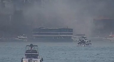 Bebek Sahili'nde teknede çıkan yangın söndürüldü