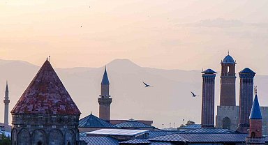 Belgeler konuştu: Erzurum, İzmir'in acısını yüreğinde hissetmiş