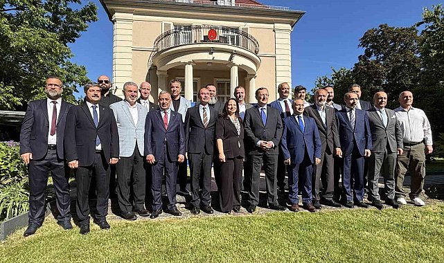 Berlin'de Türk toplumundan Kurban Bayramı buluşması