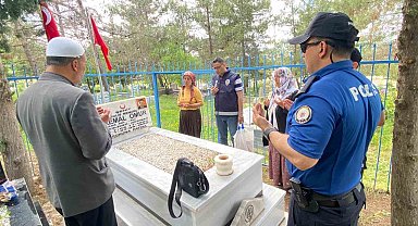 Besni'de şehit ve gazi ailelerine bayram ziyareti