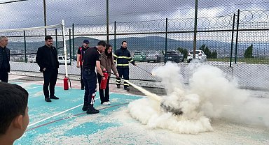 Bilecik'te çocuklara yangın eğitimi