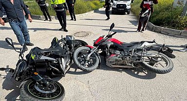 Bilecik'te iki motosiklet çarpıştı: 2 yaralı