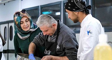 Bilecik'te özel ihtiyaçlı bireyler pasta ve tatlı yaptı