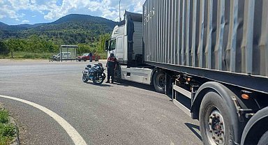 Bilecik'te tır ile motosiklet çarpıştı: 1 yaralı